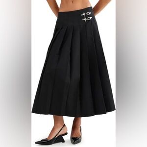 Lioness Fame Pleated Midi Skirt